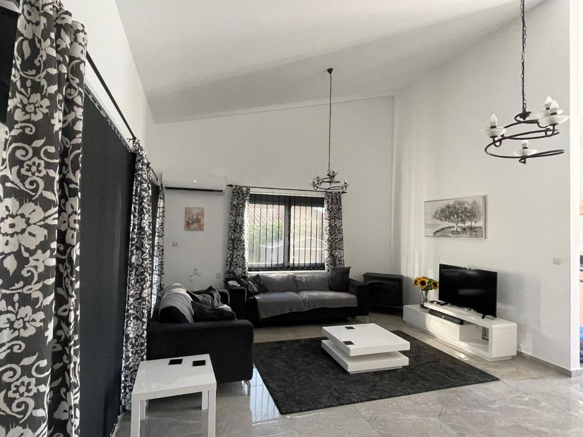 Villa Ambios Pégeia Exteriör bild